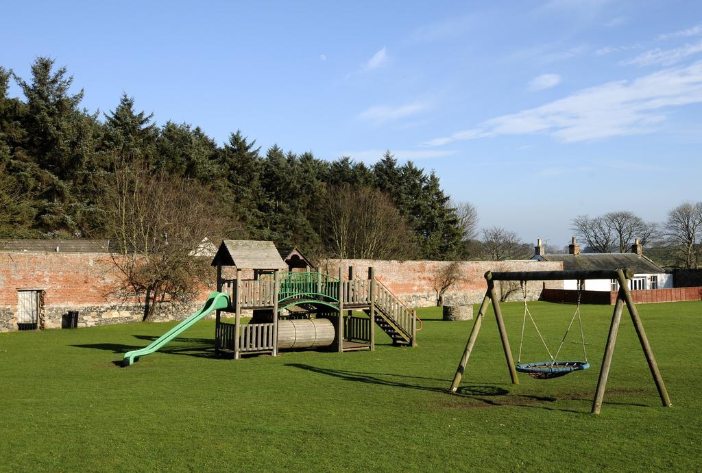 Kilconquhar Castle Estate Bed & Breakfast Екстериор снимка